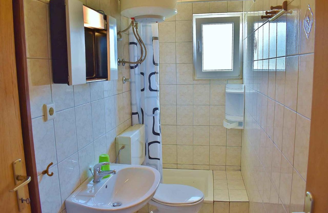 Apartment In Lopar/Insel Rab 17739 Exterior foto