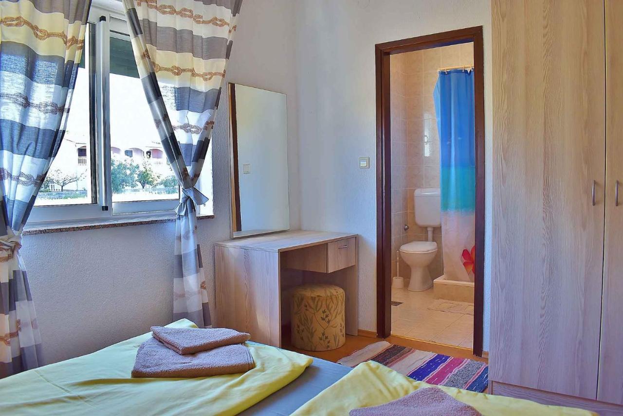Apartment In Lopar/Insel Rab 17739 Exterior foto